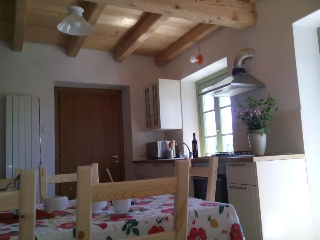 Appartamento La Camelia Ameno Room photo